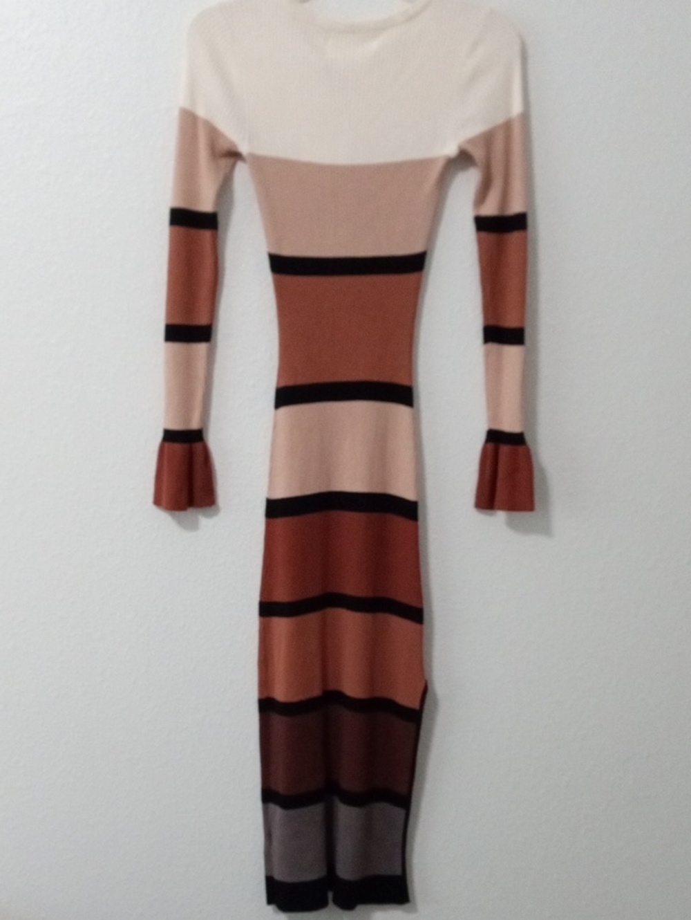 Rachell Parcell Sweater Dress - Picture 5 of 9